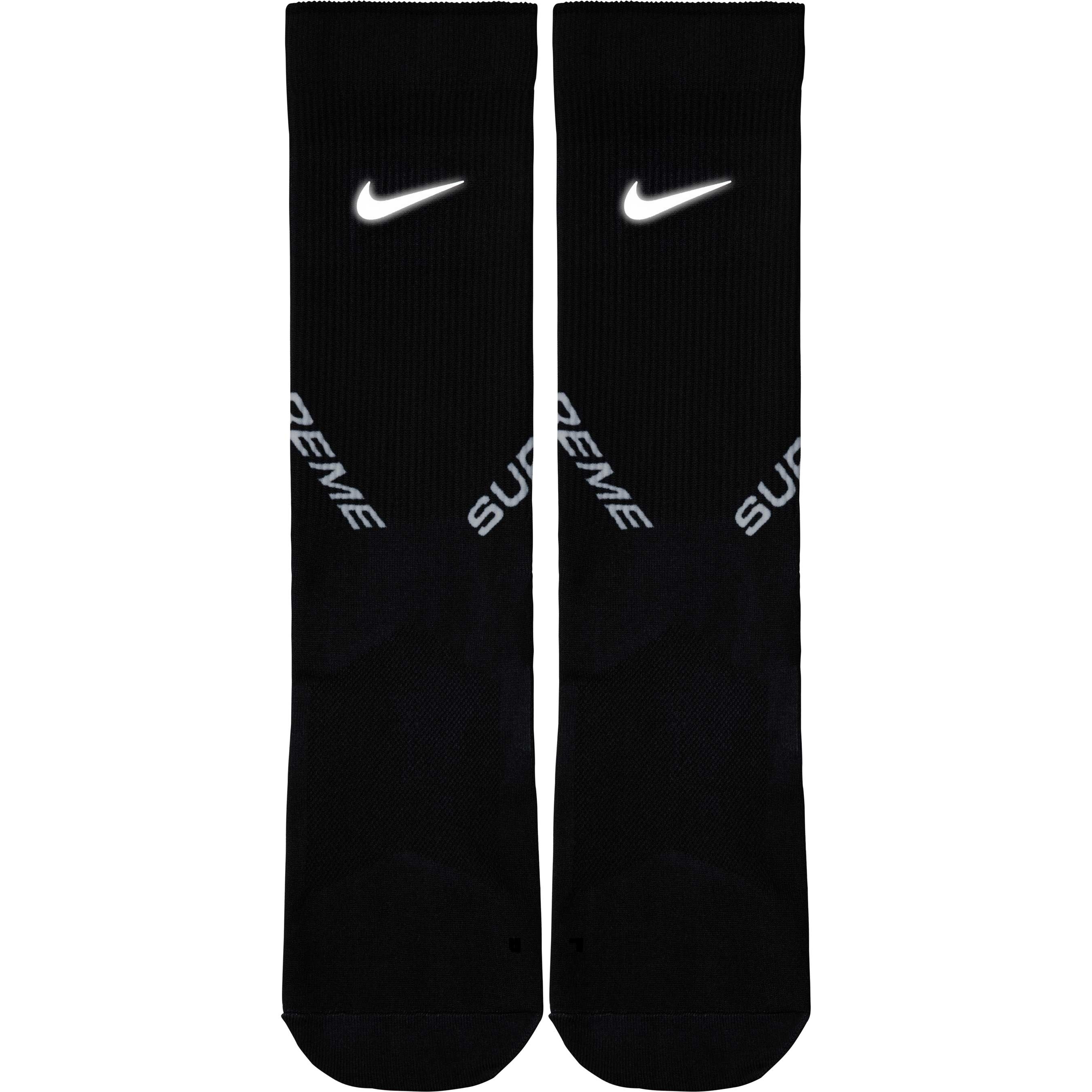 Supreme®/Nike® Crew Socks view 2